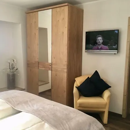 Zum Dorfwirt Appartement *